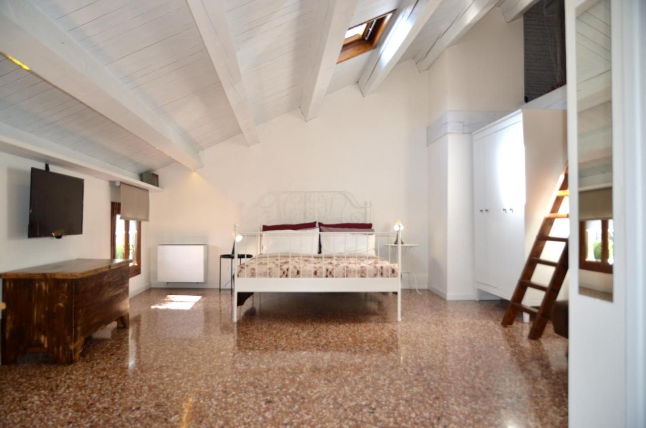 Olly Home Luxury Loft 노알레 외부 사진