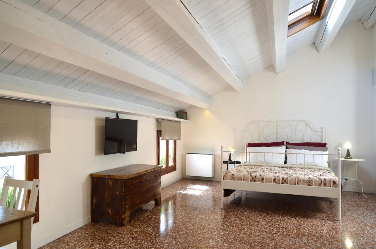 Olly Home Luxury Loft 노알레 외부 사진